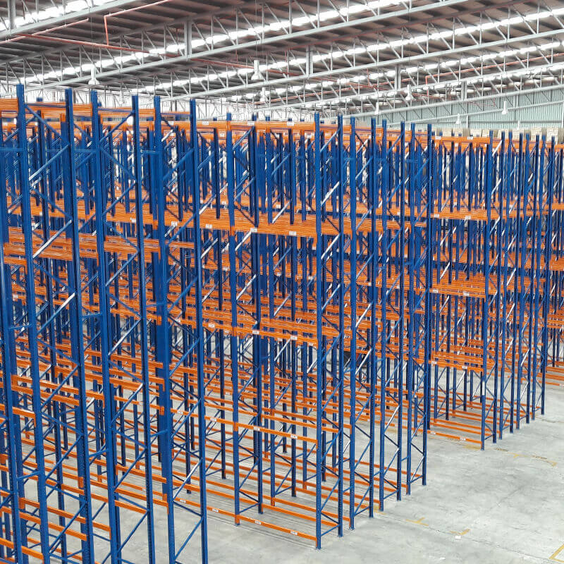 Como comprar prateleiras de depósito no atacado